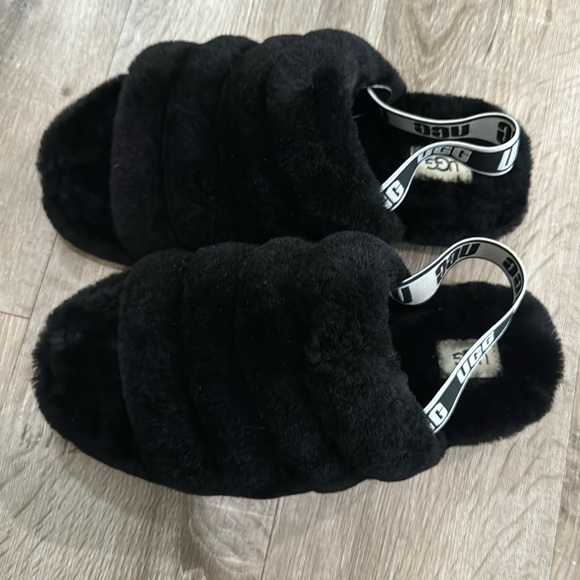 Ugg Fluff Yeah Slide - Picture 1 of 5